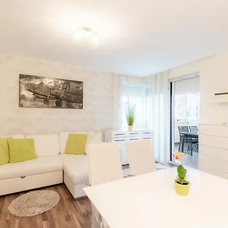Solar By Bltn Apartman *
